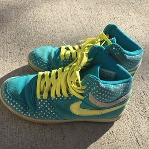 Nike Women 9